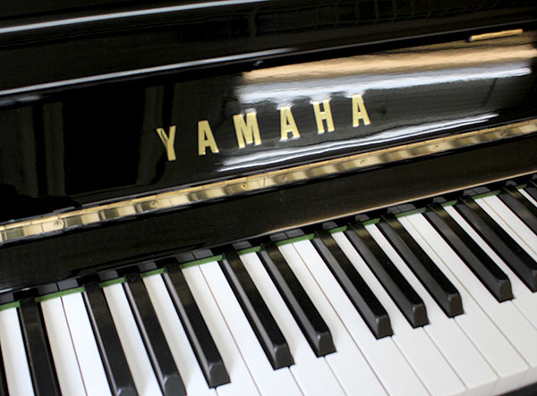 SALE 　ヤマハ アップライトピアノ UX #2632111