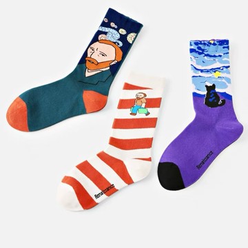 現貨在台 ｜原創潮流 時尚設計 街頭塗鴉 中統襪 女襪