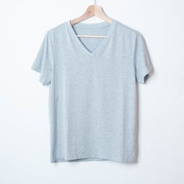 【DECO HOME商品】女仕V領T恤 DH 短袖 莫代爾 灰 M NITORI宜得利家居