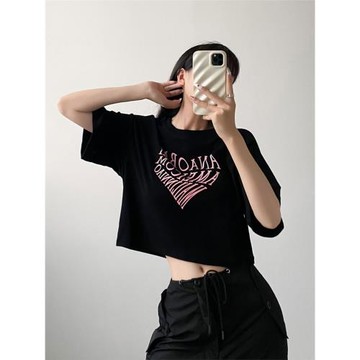 Jennie同款演唱會露臍短款打歌服t恤女顯瘦愛心字母辣妹短袖上衣