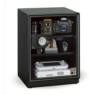 收藏家 暢銷經典防潮箱（65公升 / 寬40cm x 高50.2cm x 深42cm） /個 AD-66P【APP滿額下單10%點數(單一帳號最高5000點)】1/31止