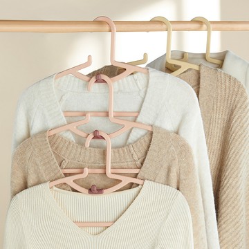 台灣現貨🏆防滑衣架 衣架 曬衣架 簡約衣架 掛衣架 晾衣架 止滑衣架 多功能衣架 護領無痕衣架 可疊掛 無痕衣架