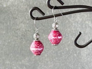 日本色彩耳夾【紅鶸色・Benihiwairo】 耳針 耳環 輕巧和紙飾品 個性化禮物 日本 聖誕節包裝