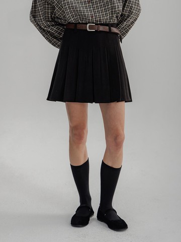 Dainty Wool Short Skirt