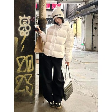 白色短款羽絨服女2025年冬季新款小個子加厚連帽云朵白鴨絨面包服
