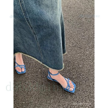 【軟皮方頭細帶套趾】涼鞋女 夏款 仙女度假風 沙灘平底羅馬鞋 厚底涼鞋 女涼鞋外出 好穿涼鞋 平底涼鞋 度假涼鞋 羅馬鞋