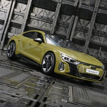 美馳圖32907仿真2022款RS e-tron GT合金轎跑汽車模型擺件1/25