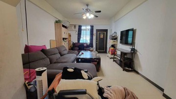 【承辦專員】楠梓⭐右昌商圈⭐傳統格局⭐臨路車庫透天｜高雄市楠梓區北昌街