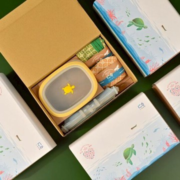【仁舟淨塑—無痕飲食禮盒】矽密盒2.0(黃矽龜900mL)+矽密袋2.0(1000mL)+蜂蠟布LOGO款(保鮮罩S*1+超好蓋M*1)