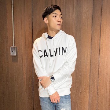 美國百分百【全新真品】Calvin Klein 長袖 連帽T恤 CK 帽T 上衣 男 大logo 白色 M號 J415