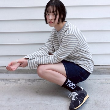 韓國 PAIRS 字母中筒襪 黑 - 23cm~25cm