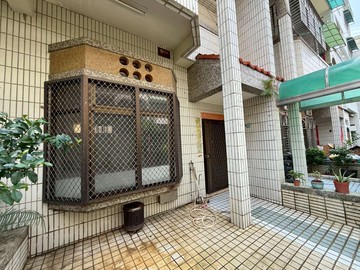 烏日光德國中旁別墅｜台中市烏日區仁德街