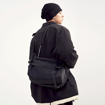 免運+開發票 日系斜挎包男潮酷ins單肩包學生大容量女工裝郵差包機能背包潮牌