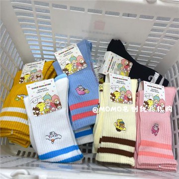 名創優品三麗鷗系列可愛玉桂狗美樂蒂兩雙裝混搭可愛少女中筒襪