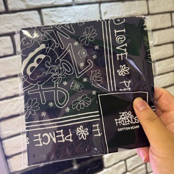 ⭐韓國代購正版預售⭐新品GD權志龍ZOA聯名周邊方巾絲巾line friends限定聯名方巾未拆