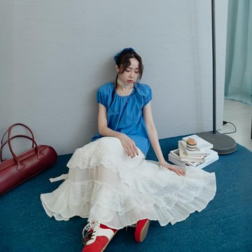 現貨★附鬆緊髮帶！方領抓皺落肩鬆緊袖口上衣(共2色)0429 【NR0702】