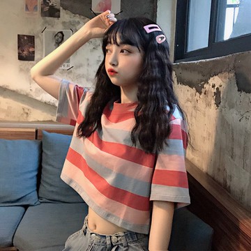 ins超火夏季新款短袖女泫雅風彩虹短款心機上衣設計感T恤潮