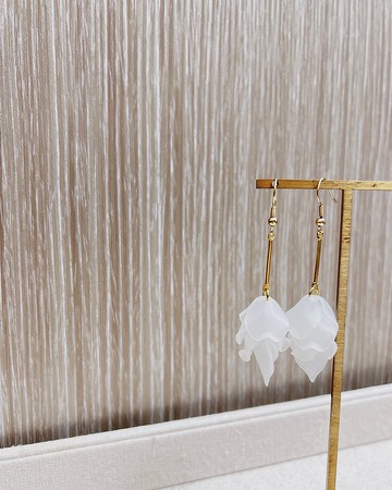 冒牌老闆娘 Kingboss透明感小花瓣202204