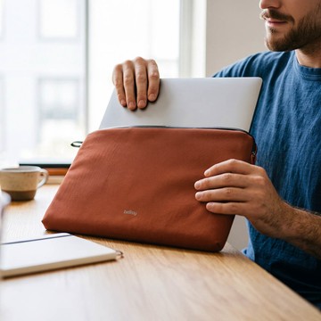 Bellroy Lite Laptop 14 吋筆電拉鍊內袋 - 磚紅色