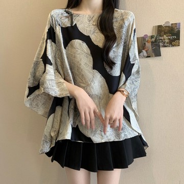 A7035L_大尺碼女裝設計感復古圓領蝙蝠袖上衣胖妹妹洋氣百搭襯衫短袖夏