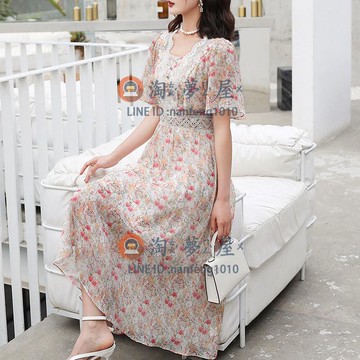 連身裙洋裝小碎花連身裙女夏天氣質高端洋氣中年v領中長裙【淘夢屋】