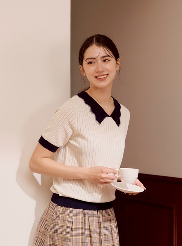 迴聲協奏Ｖ領直紋針織衫