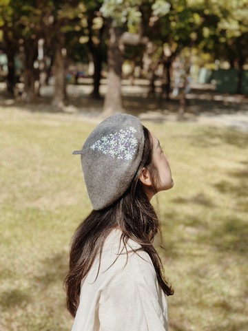 花卉款式手刺繡羊毛帽