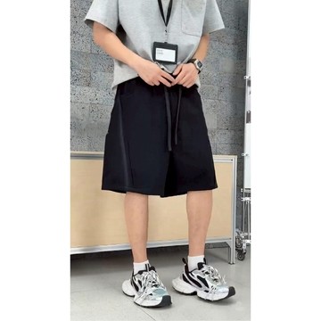 【新品兩色】高磅挺括 寬版休閒短褲 男 立體剪裁 潮流 五分褲  抽繩鬆緊腰 舒適 短褲 台灣現貨 #95528