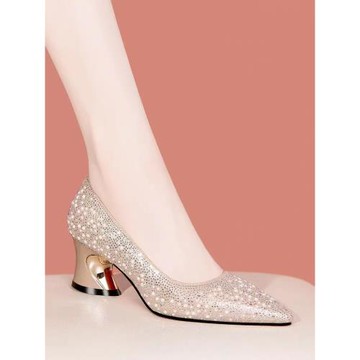 新款中跟單鞋女尖頭珍珠水鉆高級感婚鞋2025春秋氣質配旗袍女鞋子