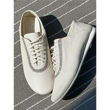 2025全皮水鉆高級感日系帶小白鞋軟面底休閑大小碼適合腳寬的女鞋