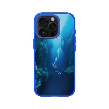 iPhone 16 Pro JellyTint 激光藍 - Ocean Collection: Let's Sea 海洋系列：一路向海 - 潛行者（貝里斯藍洞）