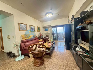 高樓層景觀與光華商圈為鄰明亮四房+平車-輝煌時代｜高雄市前鎮區民權二路