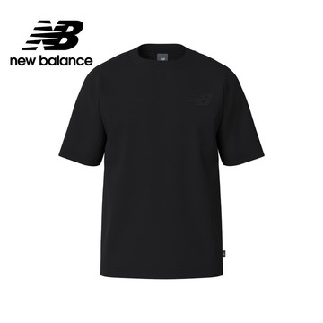 【New Balance】NB 立體鋼印LOGO短袖上衣_男性_黑色_MT43503BK