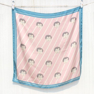 NoMatch不合設計復古插畫粉色條紋小男孩印花模擬絲緞面雪紡絲巾