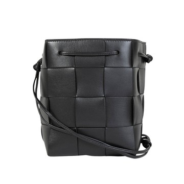 BOTTEGA VENETA 寶緹嘉   Cassette大格編織水桶斜背包(黑色)