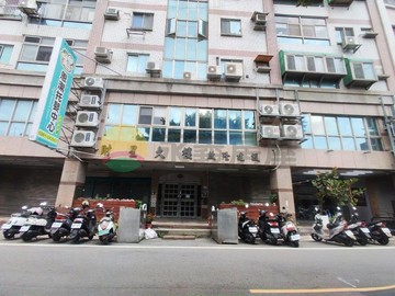 西大路棒球場商圈百坪賣場空間｜新竹市北區少年街