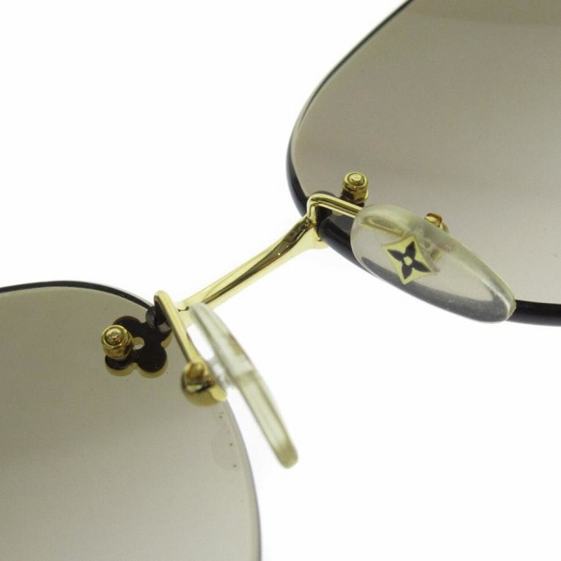 ルイヴィトンLOUIS VUITTONサングラスデスマヨキャットアイ 