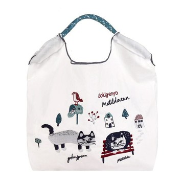 kUSUgURU JAPAN 日本眼鏡貓 手提包 環保袋日本刺繡尼龍購物袋 Matilda san款  28 x 26 x 13cm  白色