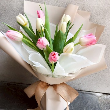 鬱金香鮮花花束 | 畢業 生日首選 | 台北可自取