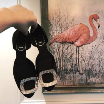 單鞋女早春新款綢緞水鉆方扣平底鞋大小碼chips中空仙女芭蕾舞鞋