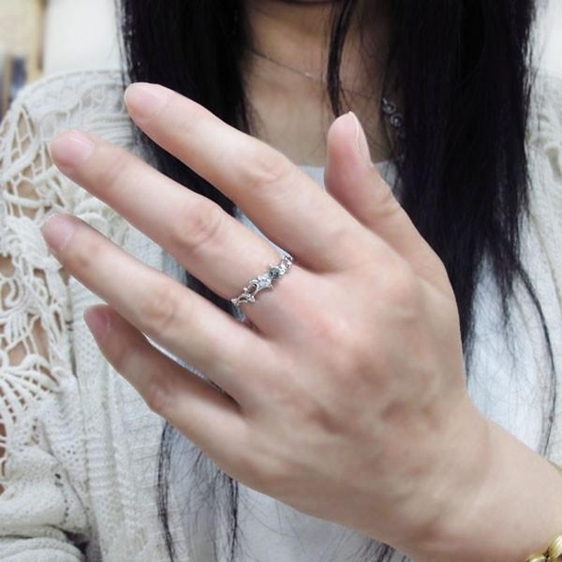 アレキサンドライト 結婚10周年 エンゲージリング 唐草 婚約指輪 K10