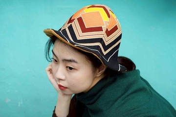 設計手作-60年代布料卡其黑幾何色塊山丘帽 漁夫帽