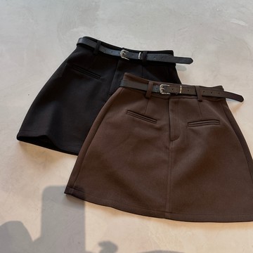【高磅數A字裙】DOMISS附皮帶-秋冬高腰必收款 短裙 裙子女生-2色(現貨)
