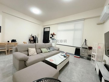 麟洛輕屋齡面寬雙車別墅 室內採光通風明亮 ｜屏東縣麟洛鄉中華路