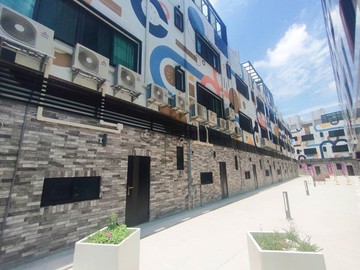 塗成商圈｜社區型輕屋齡｜雙車電梯別墅｜台中市大里區善化路