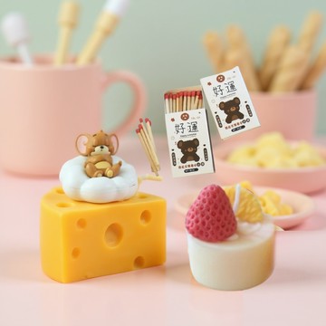 『乳酪起司蠟燭+草莓甜點蠟燭』甜蜜限定-湯姆貓與傑利鼠的最愛『LINE禮物獨家組合』(耶誕禮物/牡羊座生日禮物聖誕節禮物交換禮物)【LanguoTree蘭果樹】