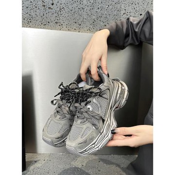 灰色老爹鞋女款2025新款厚底增高設計感小眾復古做舊超火運動鞋潮