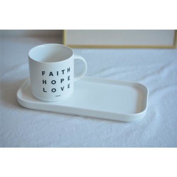 原子集市｜英文字母純白色早午餐杯盤兩件套 陶瓷杯盤