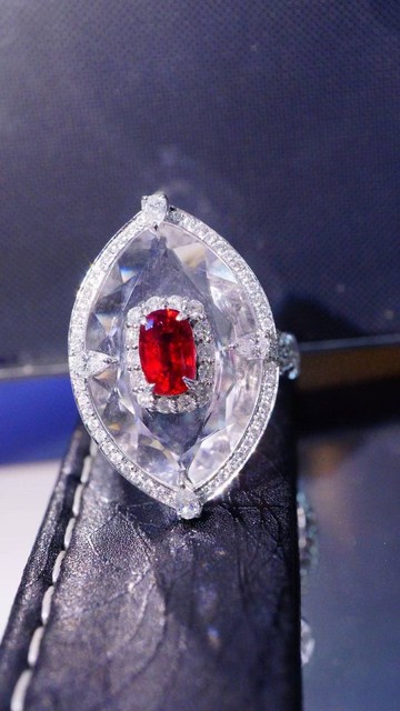 無燒紅寶石戒指1.02克拉 18k金配鑲鑽石