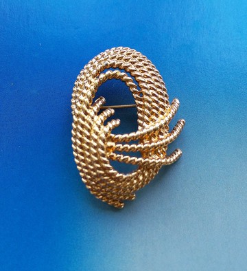 Vintage Jewelry 西洋古董飾品 金色調 繩索 別針